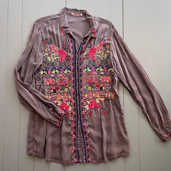 Johnny Was Tops - Embroidered Floral Women's Top Johnny Was